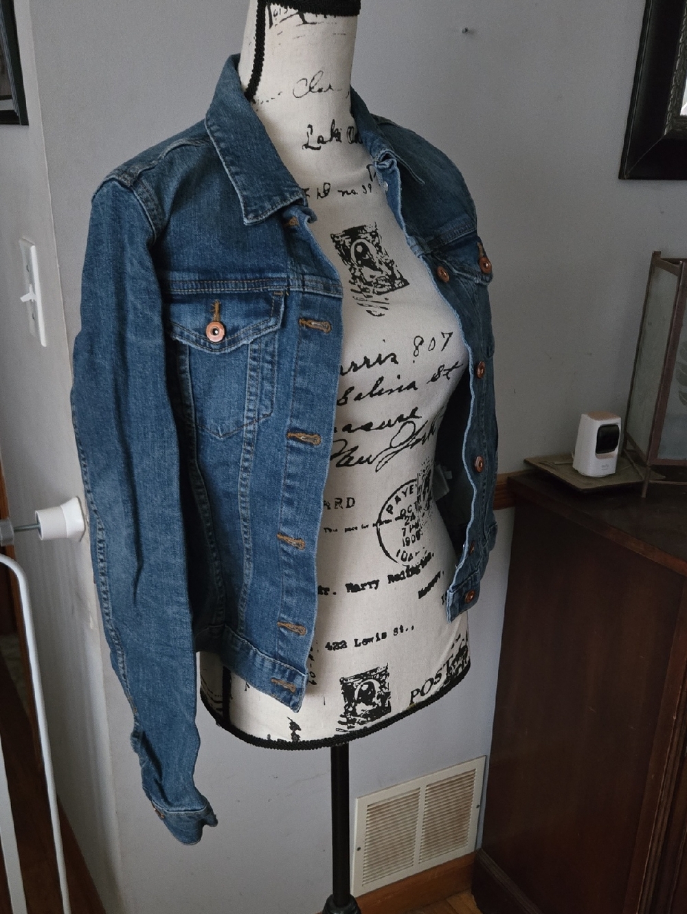 H&M Medium Blue Denim Button-Up Jean Jacket